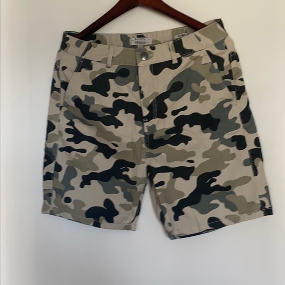 Bershka camo shorts brand new without tags